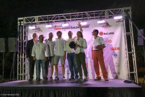 Il Lightbay Sailing Team al momento della premiazione