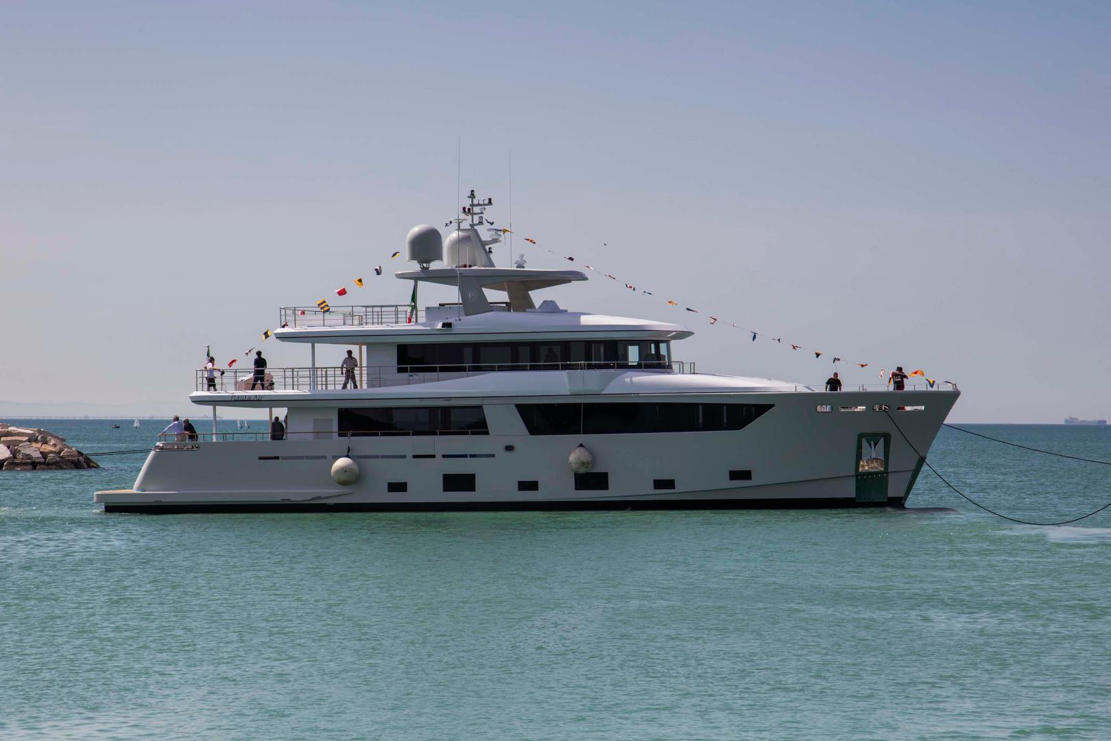 Il nuovo Explorer Yacht di 33 metri Nauta Air M/Y Narvalo, costruito presso Cantiere delle Marche