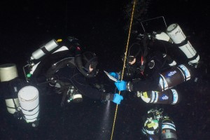 Danilo Bernasconi, recordman di immersione continuata, nel test di ieri del Deep Stop Lario 220. foto di Giuseppe D’Urso