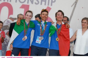La premiazione dei ragazzi italiani al Mondiale Optimist di Vilamoura, Portogallo. Foto Matias Capizzano