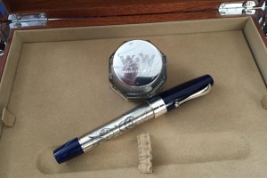 La penna creata da Montegrappa per WOW, che sarà consegnata al Segretario Generale delle Nazioni Unite