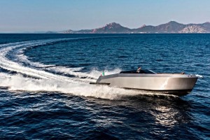 Mazu 38 Super-Yacht Tender debuts at Monaco Yacht Show 2016