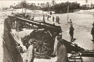 Batteria di cannoni da 149/23 in azione vicino Tripoli