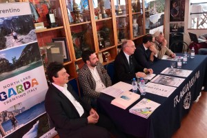 La conferenza stampa che ha presentato le attività della Fraglia Vela Riva per la stagione 2017