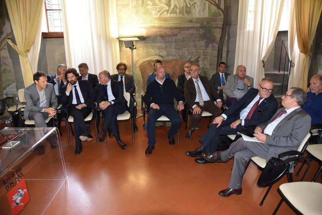 Firmato da Marina Cala de’ Medici e dal Presidente della Regione Enrico Rossi il protocollo di insediamento per le aree di crisi complessa di Livorno e Piombino