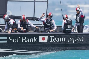 Nathan Outteridge, Team Artemis, vs Dean Barker Team, Softbank Japan