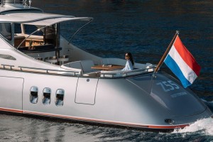 Zeelander Z55 sport cruiser made its european debut at the Cannes Yachting festival 2017