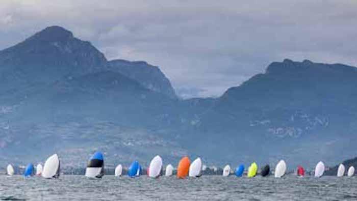 Vela: al via il 13 ottobre la Coppa Favini a Luino sul Lago Maggiore