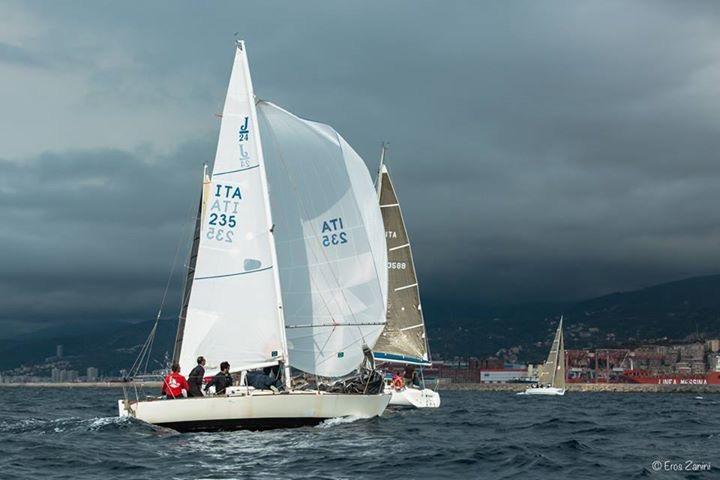 Campionato della Lanterna per la Flotta J24 di Genova Portofino (foto Eros Zanini)