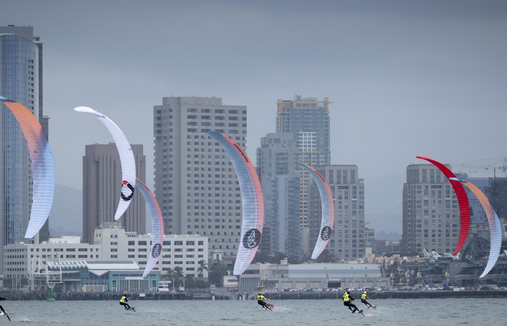 Alinghi stays ahead but SAP Extreme Sailing Team applies the pressure on spectacular day in San Diego
