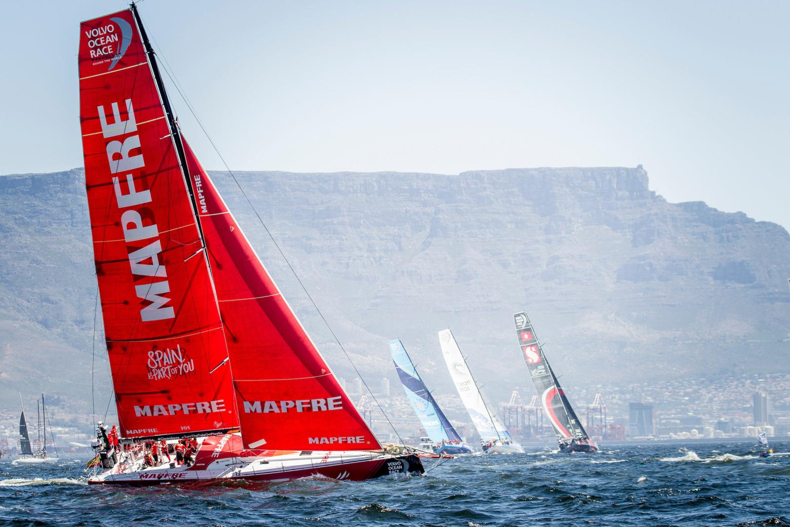 MAPFRE continues as leaders after the Cape Town in-port race
