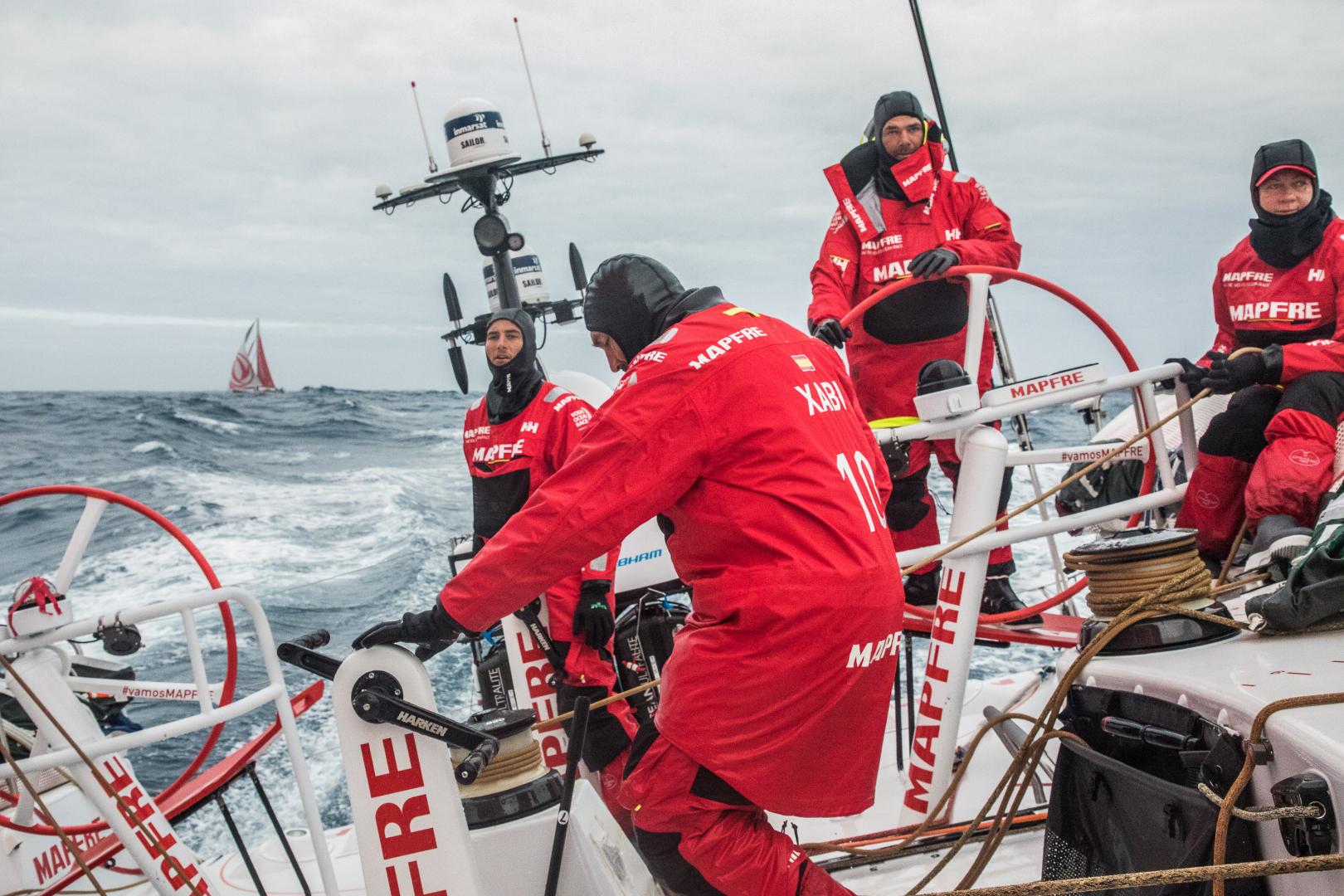 Leg 3, Cape Town to Melbourne, day 09, Dongfeng crosses behind MAPFRE in a battle for the lead into Melbourne. 18 December, 2017.