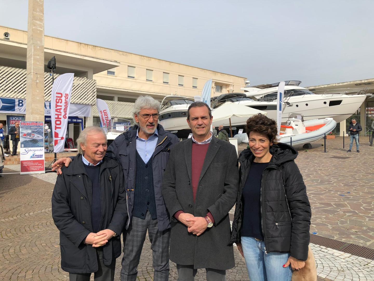 Da sx Gennaro Amato (ANRC), Giuseppe Oliviero (MdO), il sindaco de Magistris, Donatella Chiodo (MdO)