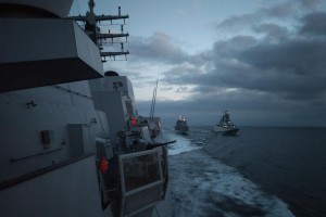 La squadra navale della Marina Militare in addestramento nel Golfo di Taranto