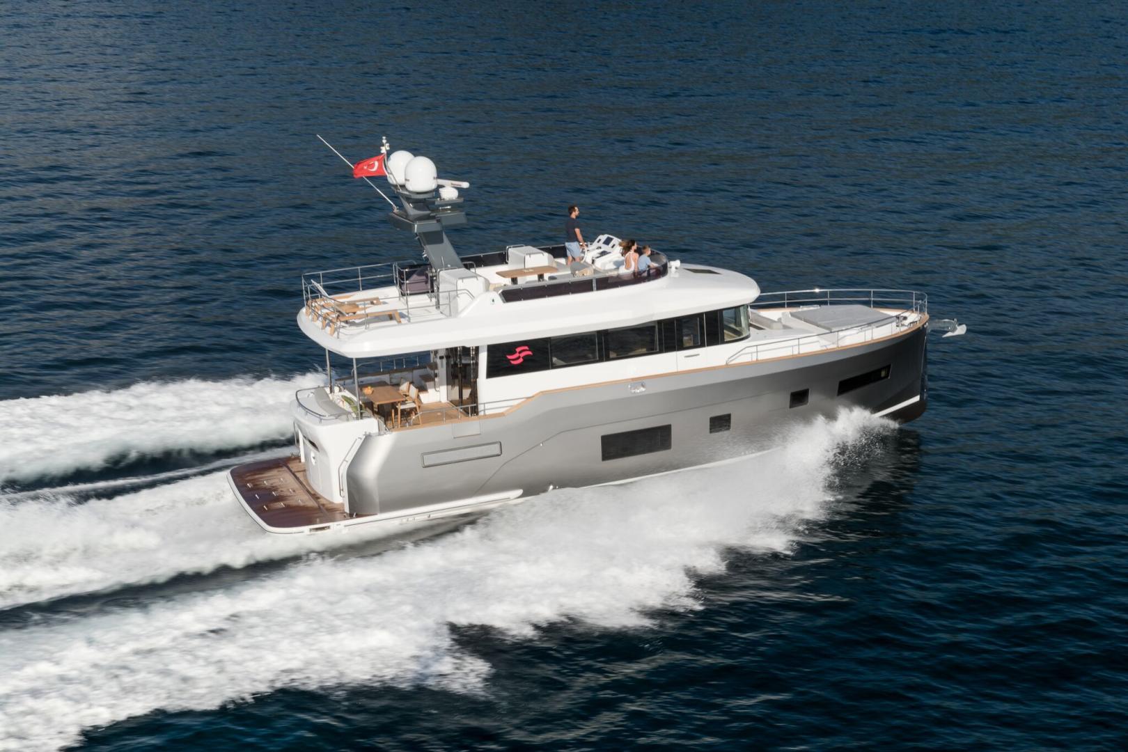 Sirena Yachts 58