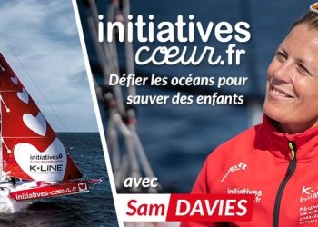 The first Jules Verne Trophy all-female crew rendezvous in St Malo