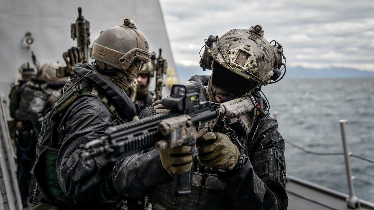 12 giovani marinai entreranno a far parte del Gruppo Operativo Incursori della Marina Militare