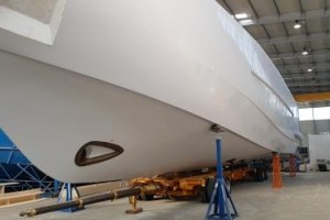 The second hull of Amer Cento under construction for 2019 has arrived in the shipyard
