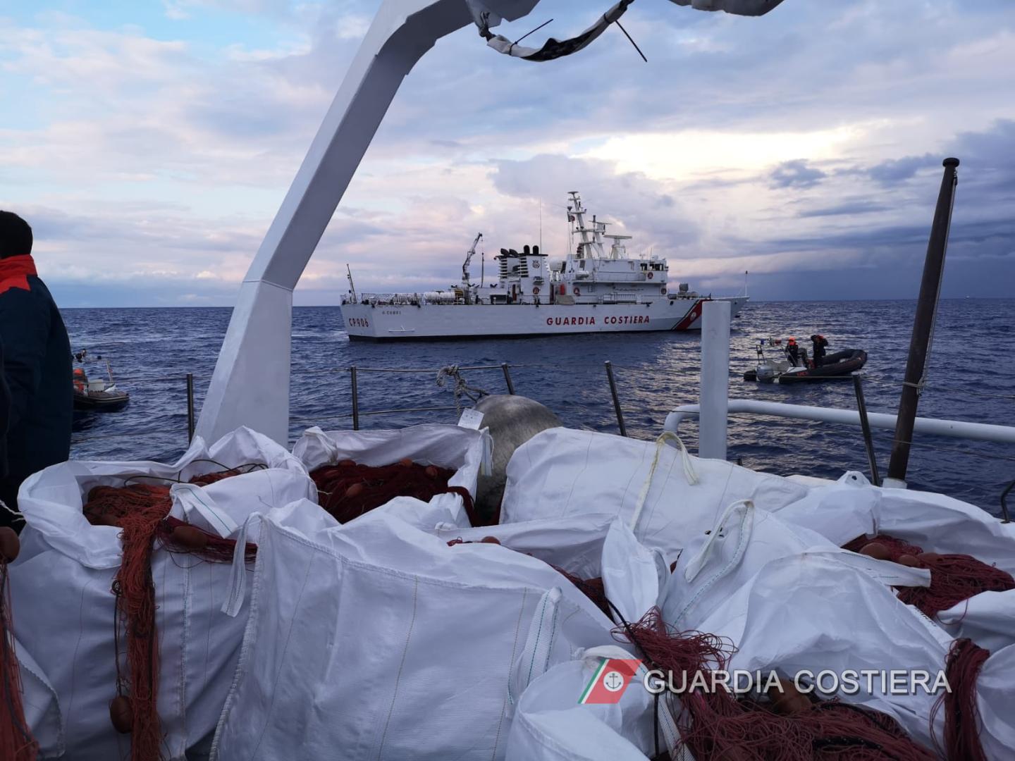Guardia Costiera: sequestrata rete da pesca illegale lunga più di 4 km