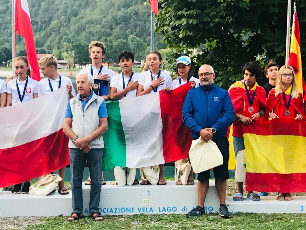Lorenzo Pezzilli guida l'Italia sul tetto d'Europa al Campionato Europeo Optimist a Squadre