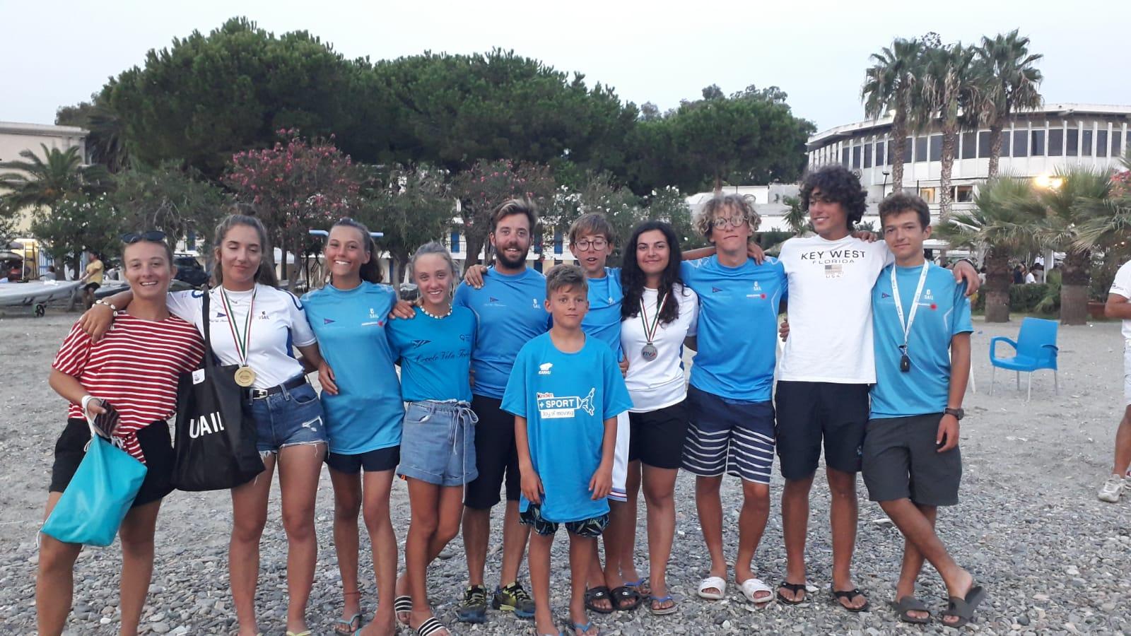 La squadra Club Vela Portocivitanova a Reggio Calabria