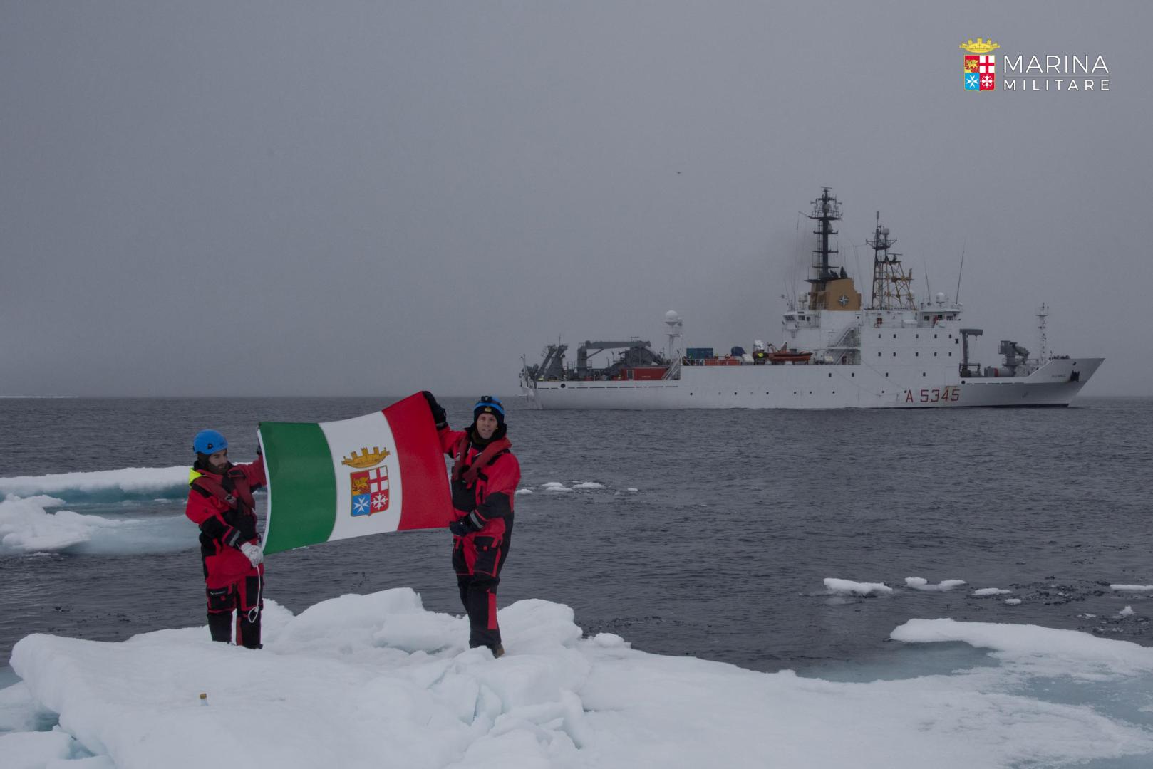 Il 27 Ottobre, Nave Alliance, Unità polivalente di ricerca idro-oceanografica della NATO, con equipaggio della Marina Militare Italiana, è partita dal porto norvegese di Tromsø. Foto: Nannini Roberta