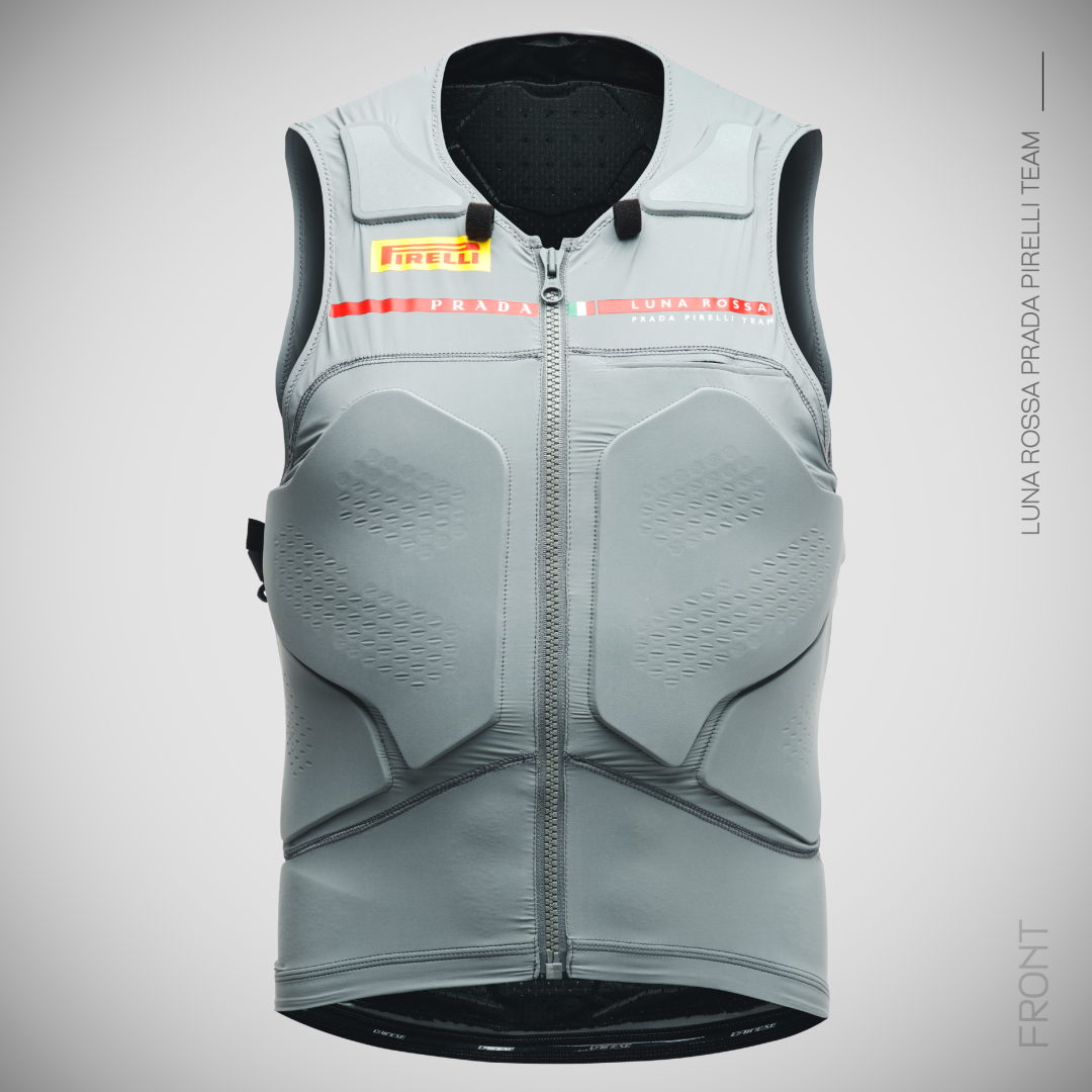Pressmare | Dainese protegge l'America Cup con equipaggiamento di sicurezza