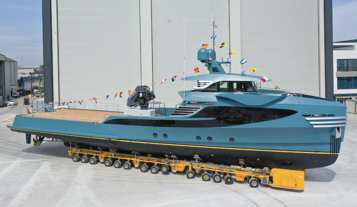 PHI Phantom launched by Alia Yachts