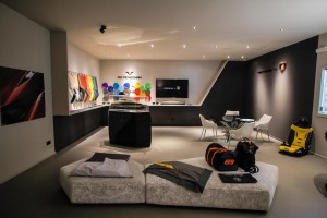 Lo showroom dove l'armatore può comporre il proprio Tecnomar for Lamborghini, secondo il modello di personalizzazione 'Ad Personam'