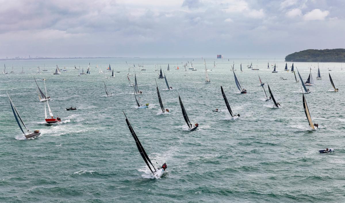 A fleet of 337 boats leave the Solent, bound for the Fastnet Rock in the 2021 Rolex Fastnet Race © Carlo Borlenghi/Rolex