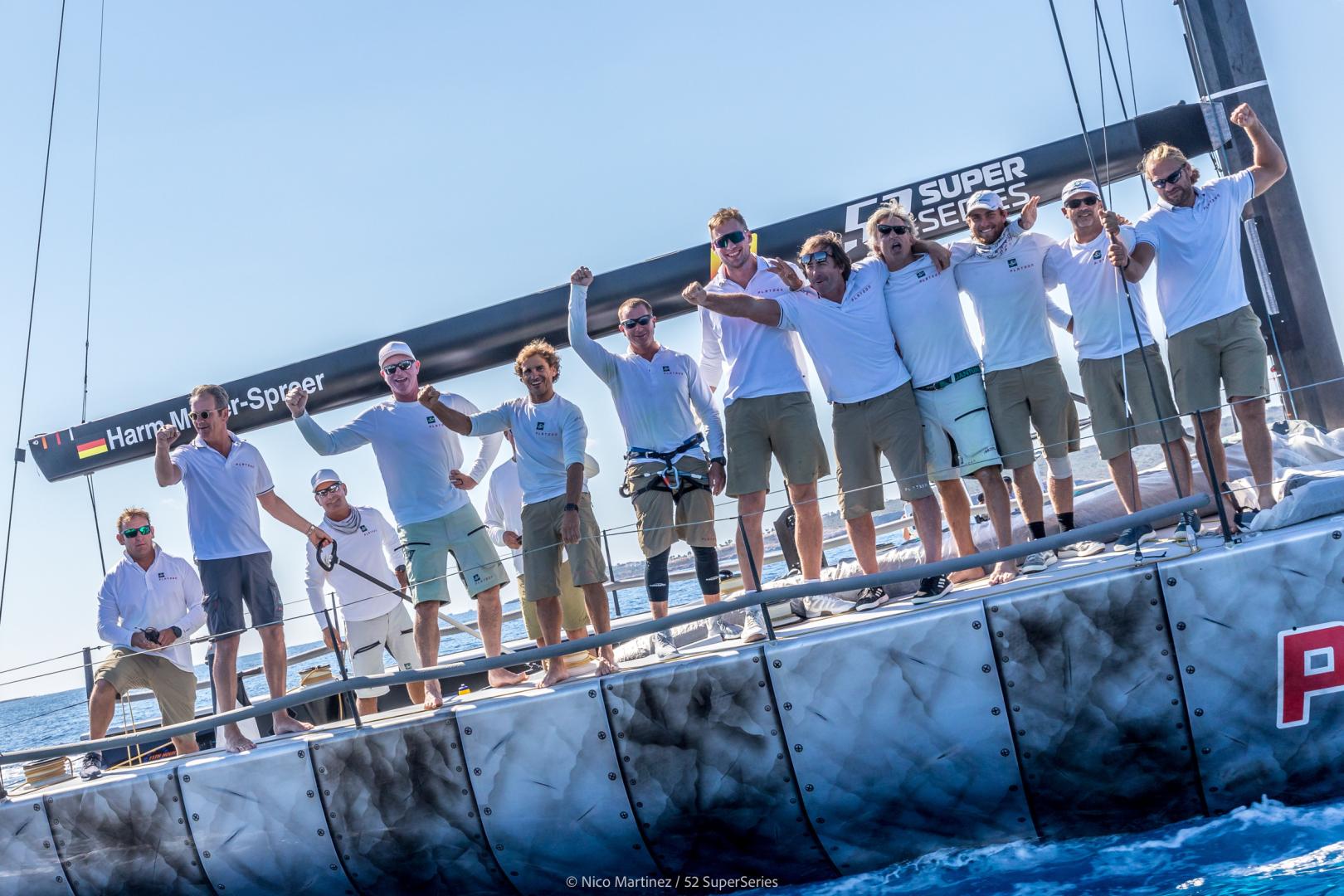 Platoon vince incredibilmente la Menorca 52 Super Series Sailing Week
