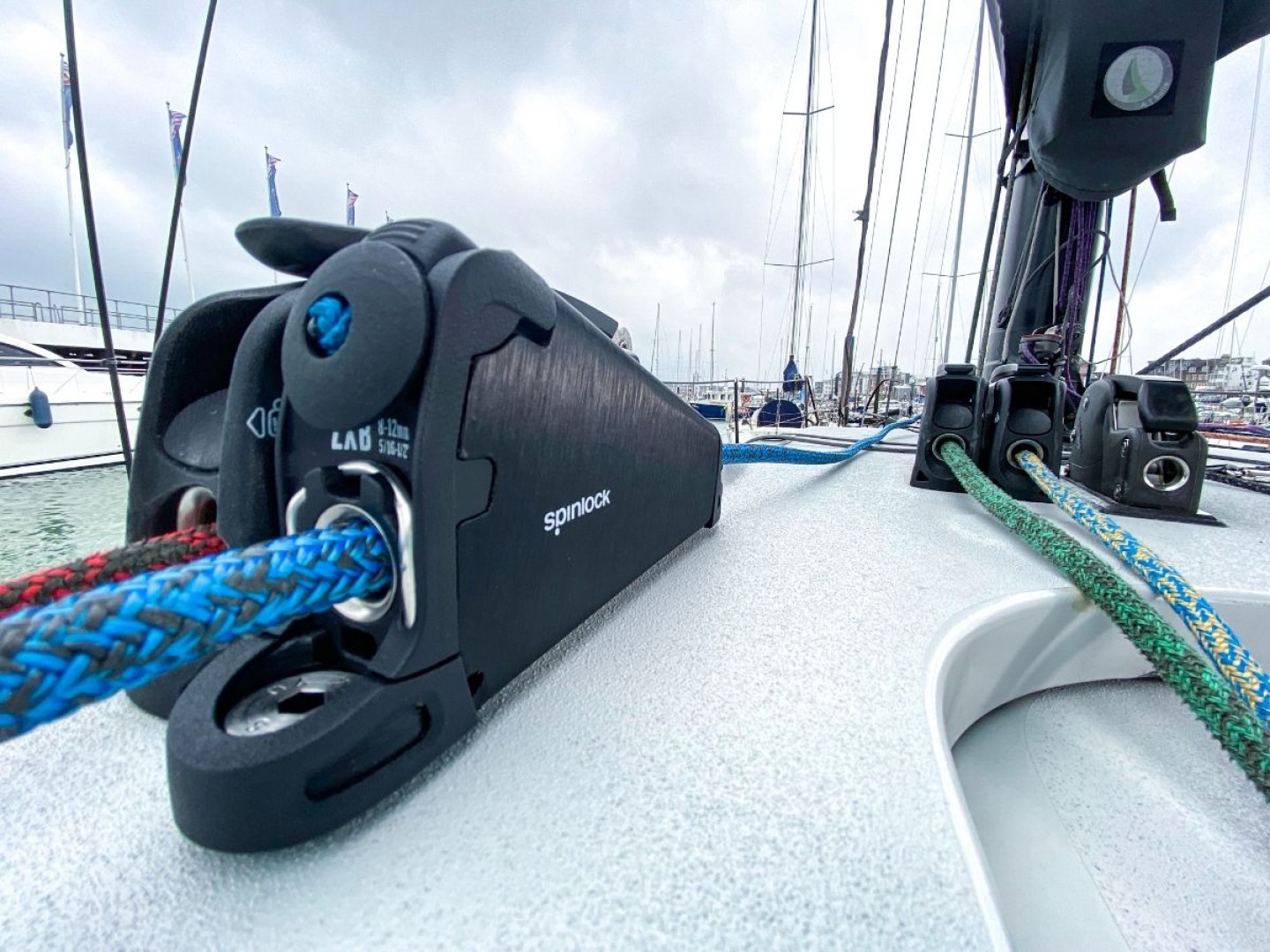 Treuil Haut Plat HARKEN Performa Alum – Neuf Sous Emballage