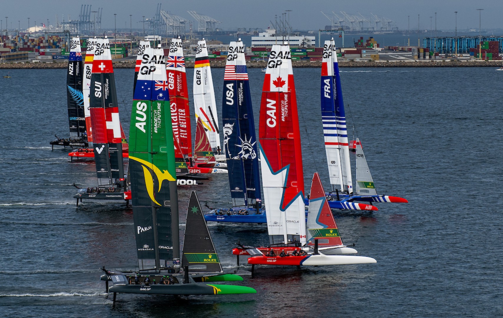 Australia's stars shine brightest on day one in Los Angeles
Tom Slingsby's team leads Emirates Great Britain and ROCKWOOL Denmark at Oracle Los Angeles Sail Grand Prix