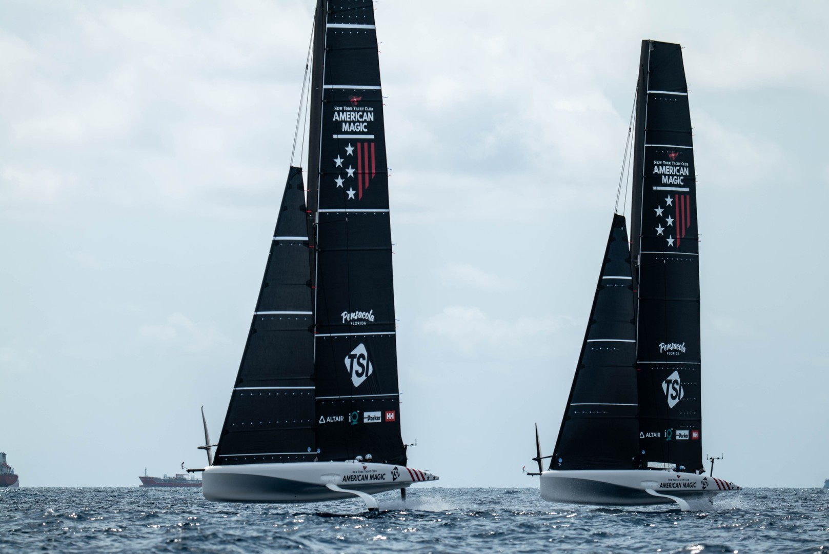 Pressmare | America's Cup, first full day of five teams foiling at once