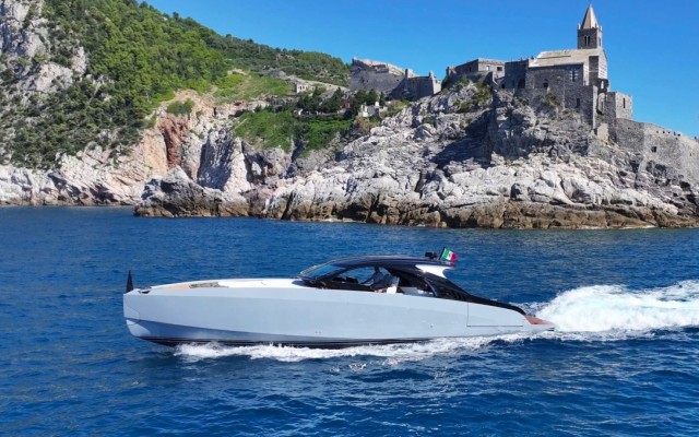 Centounonavi Vespro at the Cannes Yachting Festival 2023