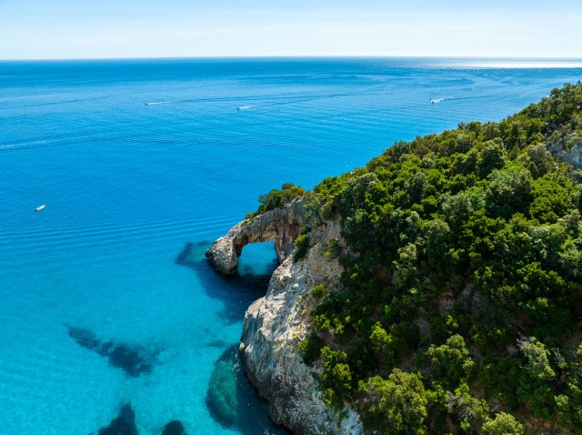 La Sardegna Istituisce una Nuova Struttura Ricettiva: l'Albergo Nautico Diffuso 
Nell'ottica di una Nuova Ecosostenibilità Turistica