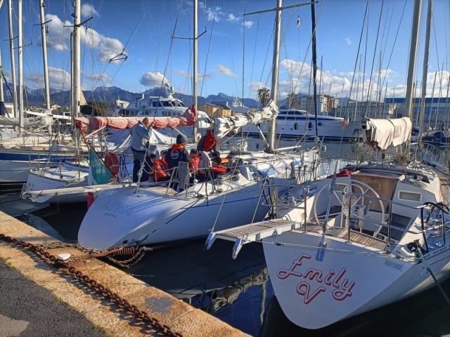 Giornata di vela e cultura marinara dedicata ai giovani dalla Lega Navale Italiana sez. Viareggio
