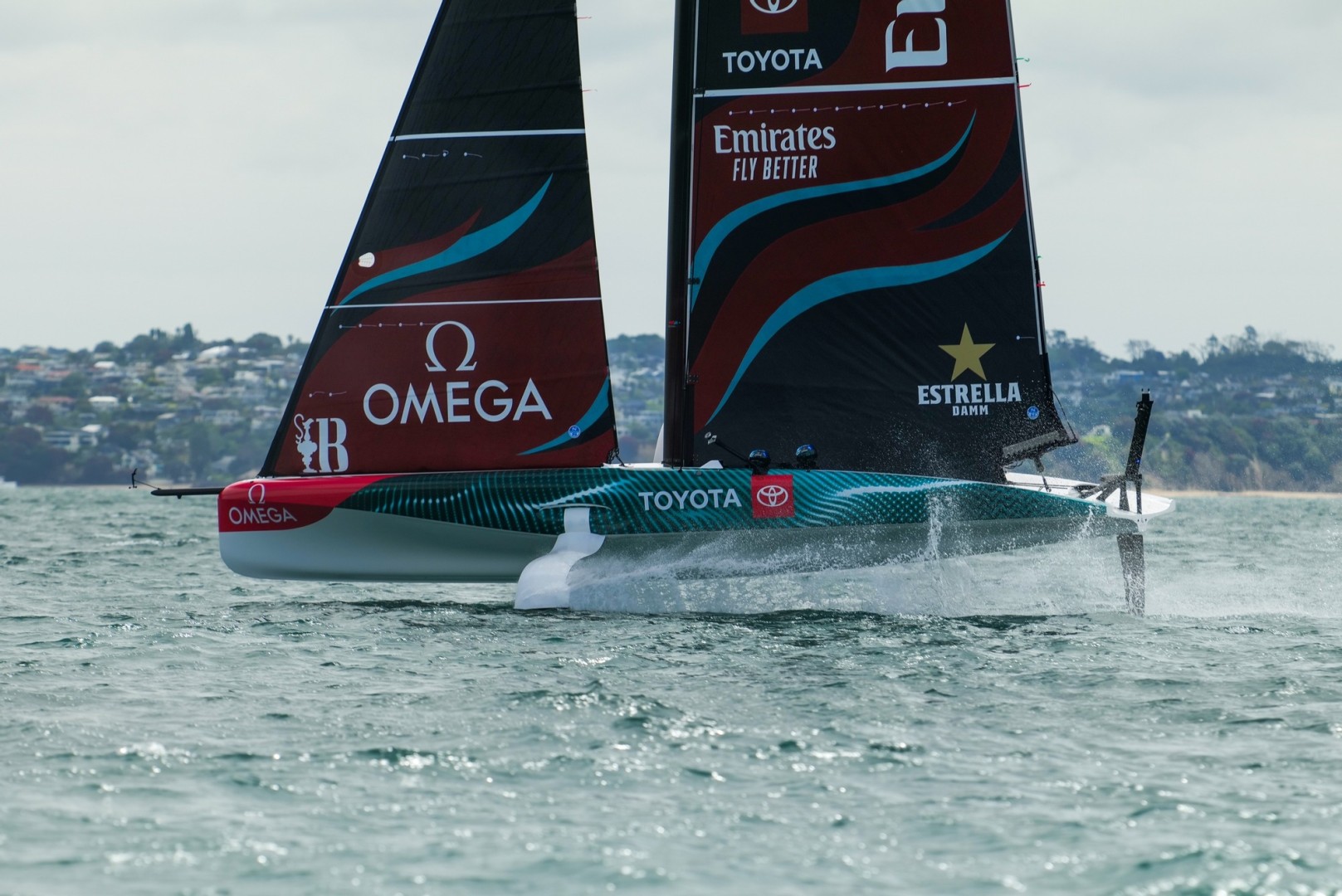 Pressmare America's Cup, Kiwis dig into the foil data