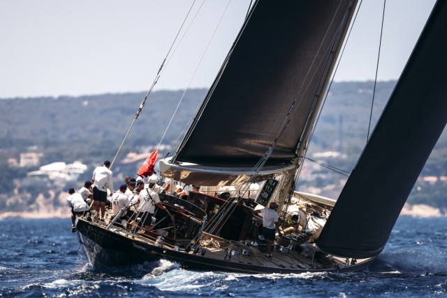 Velsheda on the way to winning the Palma Superyacht Cup in June 2023 with an upgraded A+T wind sensor and BFD displays