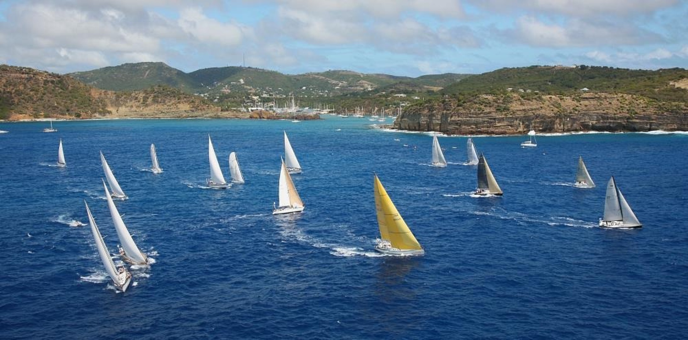 It's always a spectacular sight as the RORC Caribbean 600 fleet sets off © Tim Wright/Photoaction.com