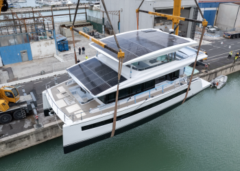 Silent Yachts launches first ever solar electric Silent 62 3-Deck