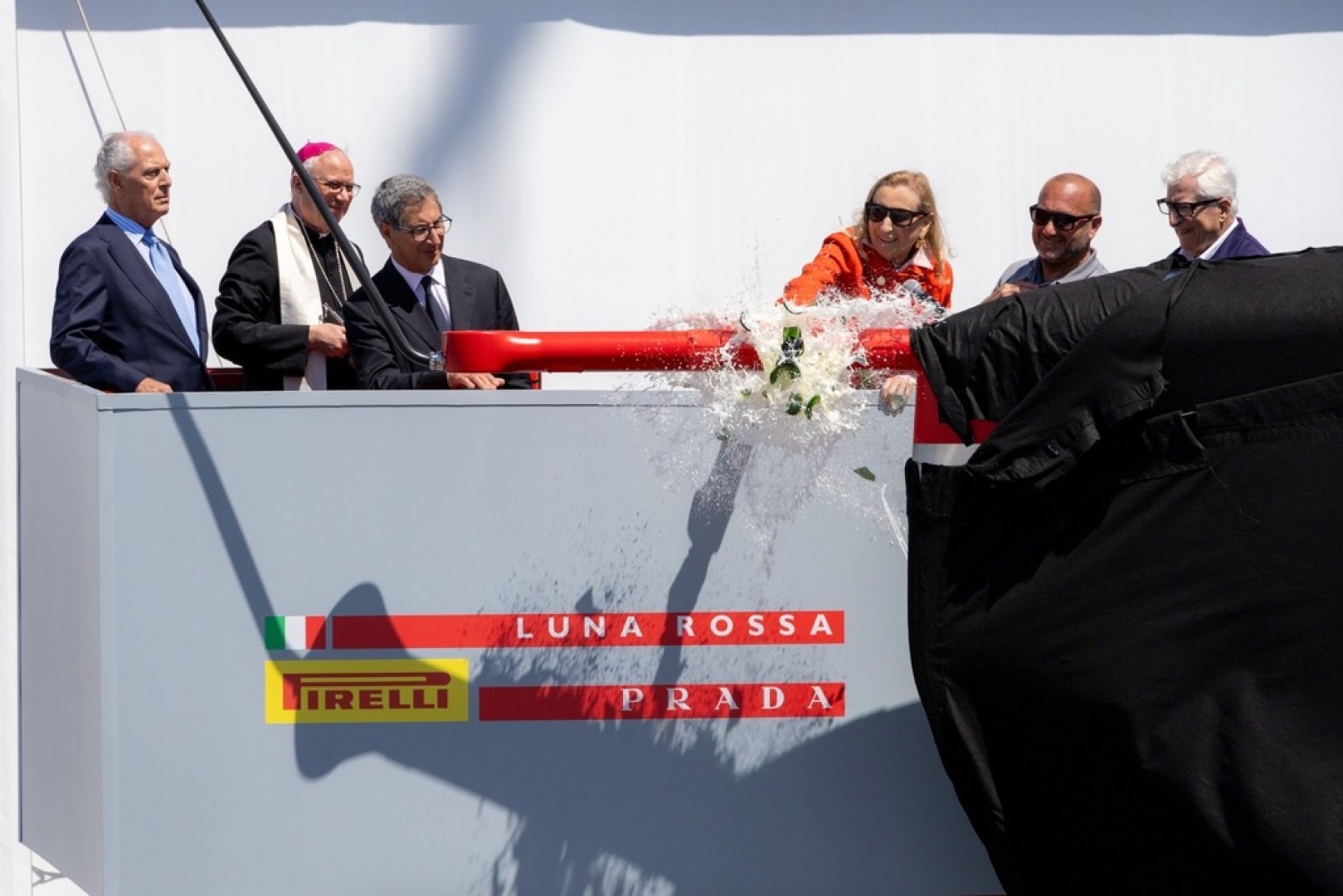The silver age: varato l’AC75 di Luna Rossa Prada Pirelli