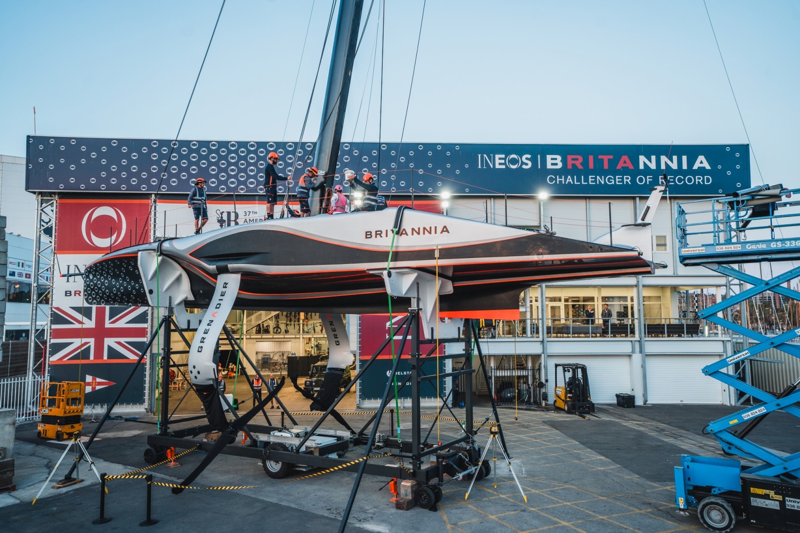 Ac75 Rig Pressmare | Ineos Britannia’s new AC75 Race Boat revealed in Barcelona