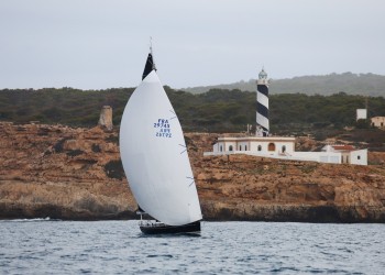 Tito Moure’s Smerit, first to finish the Offshore Race