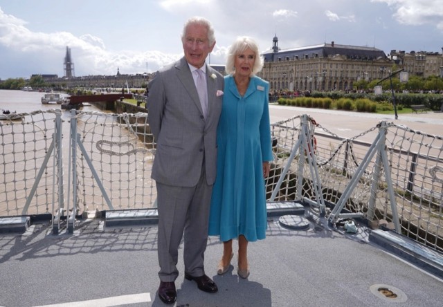 King Charles III and Queen Camilla attend a reception on the flight deck of HMS Iron Duke in Bordeaux, on day three of the state visit to France, September 22, 2023. - Picture source: Royal life magazine