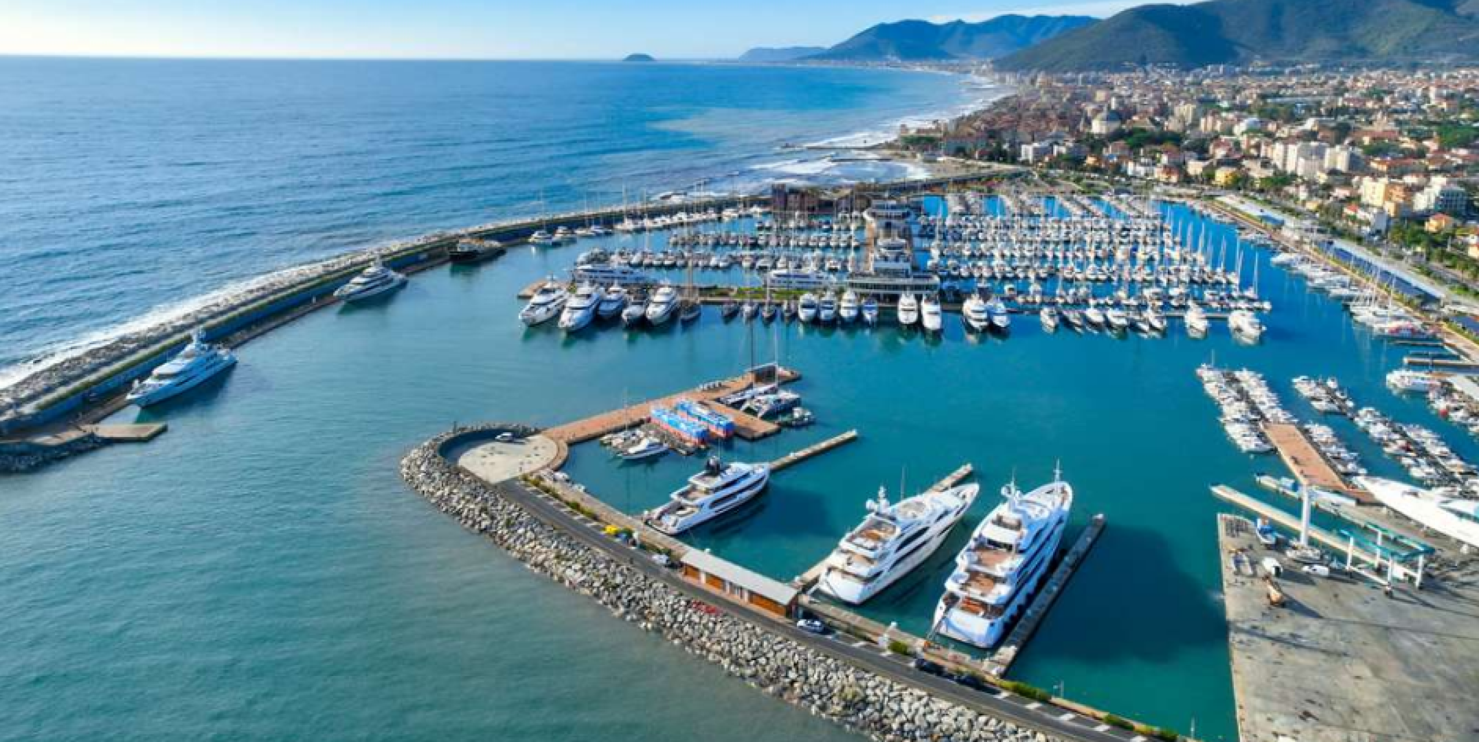 Marina di Loano premiata con la Bandiera Blu della Fee