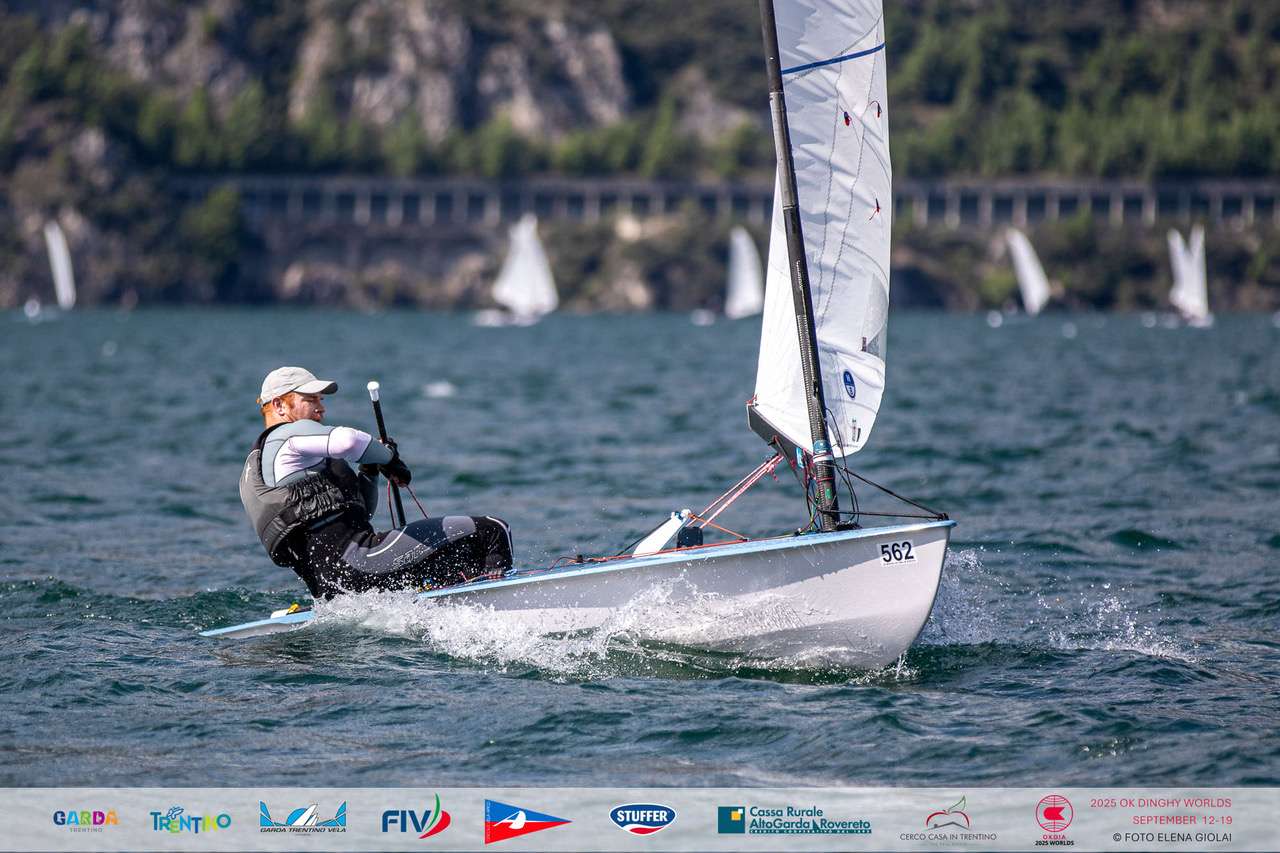 Craig Testa Pressmare | Mondiale OK Dinghy 2025, Day 3: Mills in testa, Craig in ...