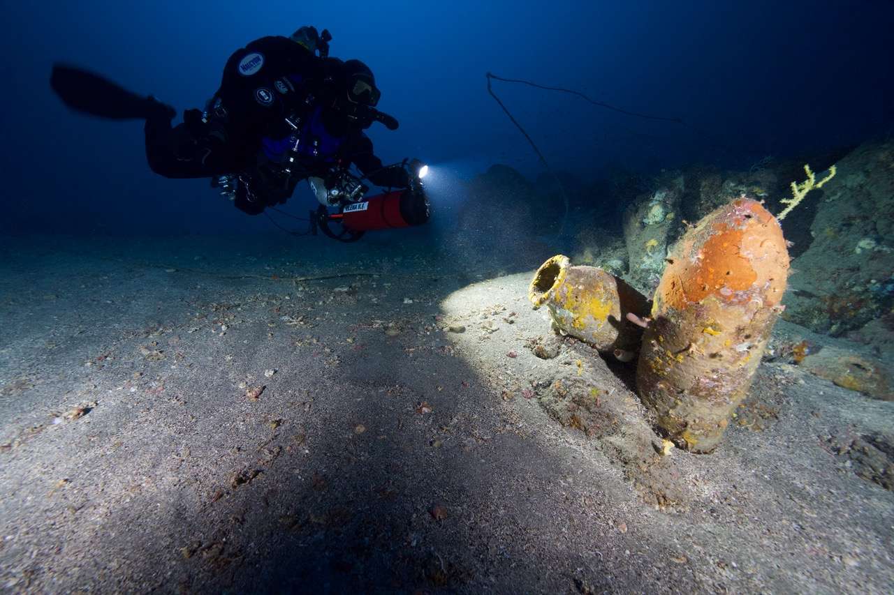 Siti sommersi e turismo nautico: come l’archeologia subacquea cambia le rotte nel Mediterraneo