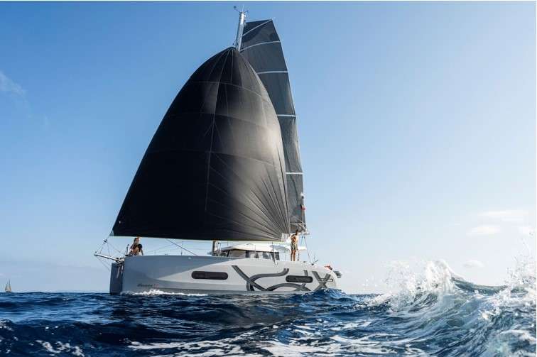 Materiali compositi: il catamarano Excess 11 prodotto con resine riciclabili e fibre riciclate