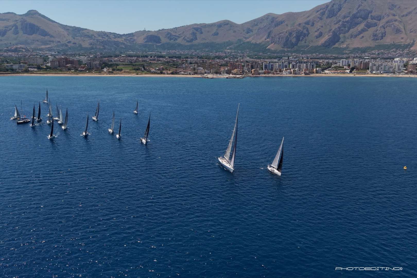 Anemos II lancia la sfida ai Cinque Fari tra record e rispetto per il mare